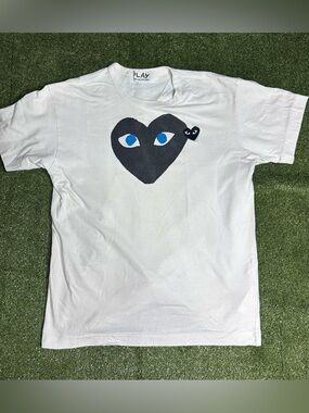 PLAY comme des garcons heart eye shirt white mens large